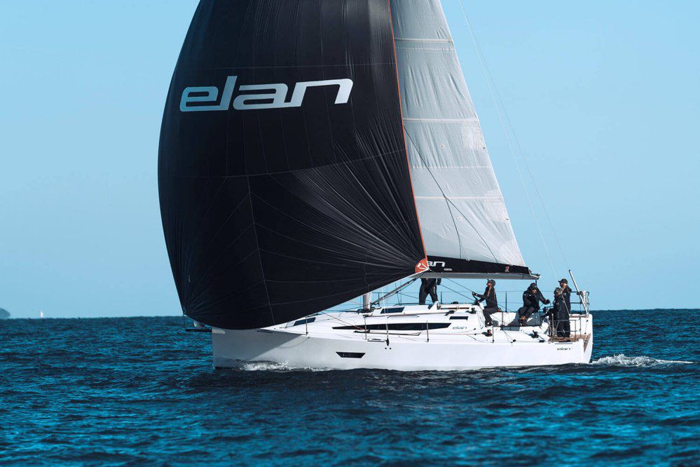 Elan E4